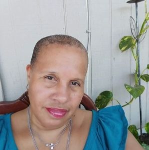 Meet your Posher, Alicia